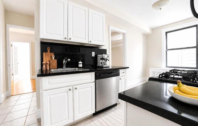 2 beds, 2 baths, $9,250, Unit 2A