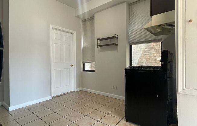 1 bed, 1 bath, $1,500, Unit 2F