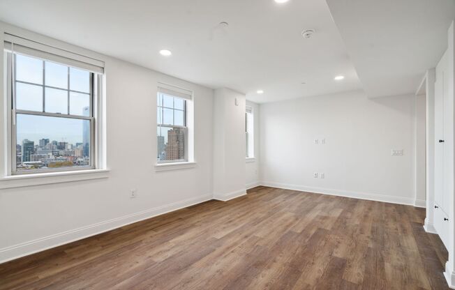 1 bed, 1 bath, 764 sqft, $3,030, Unit 905