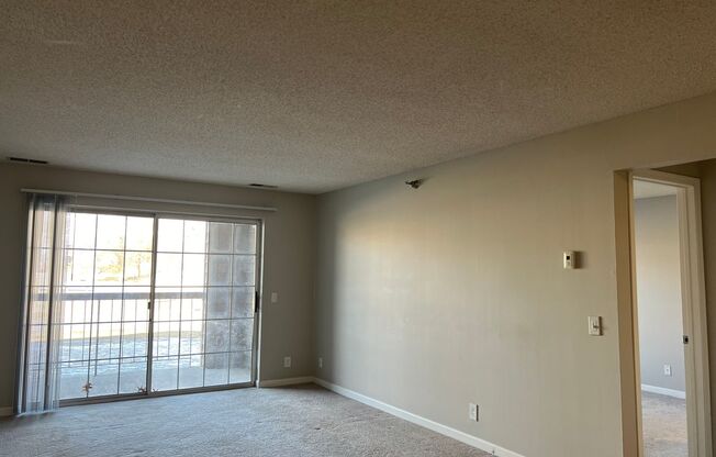 1 bed, 1 bath, 715 sqft, $1,595, Unit 6125320RP-1