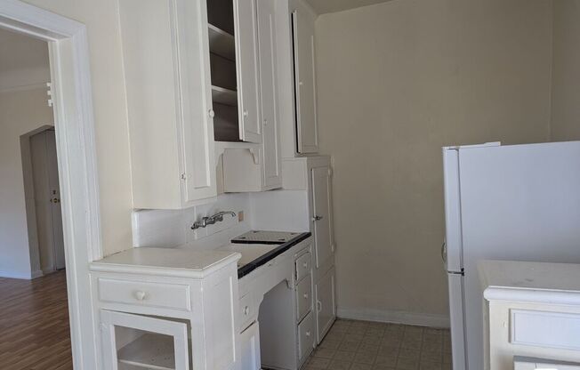 Studio, 1 bath, 474 sqft, $1,599, Unit 302