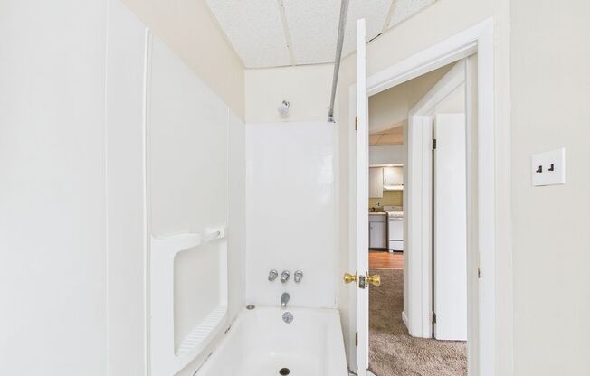 1 bed, 1 bath, 539 sqft, $1,200, Unit 207