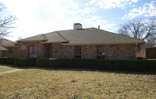 Beautiful Ranch Style home in a terrific location