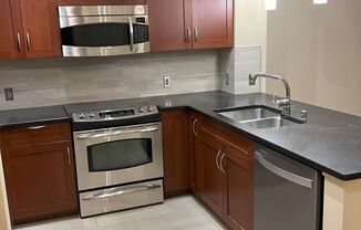 1 bed, 1 bath, $2,275, Unit Unit 461