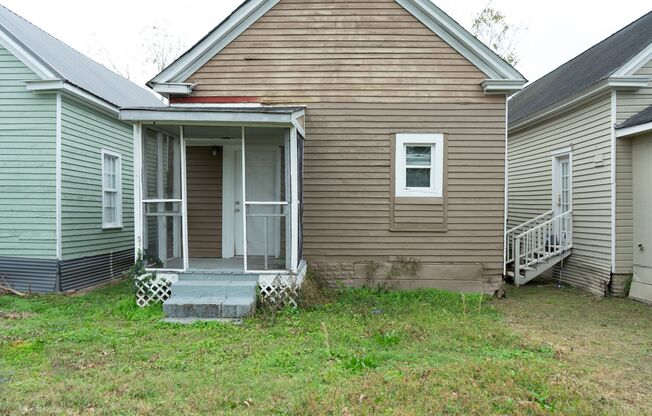 2 beds, 1 bath, $1,150