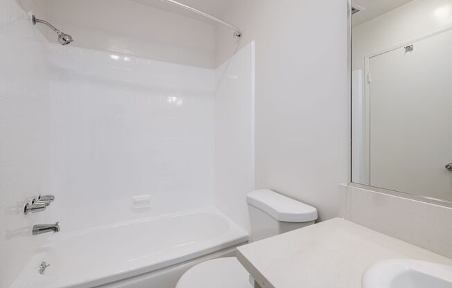 Studio, 1 bath, 450 sqft, $1,645