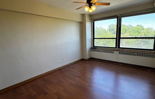 1 bed, 1 bath, 700 sqft, $1,785, Unit 418-0506