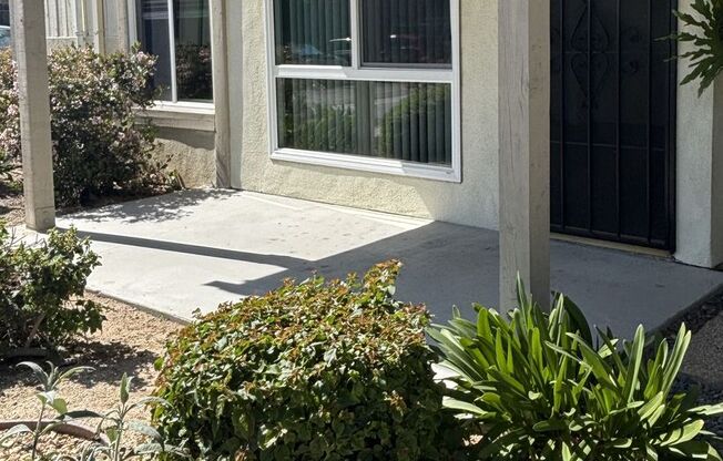 1 bed, 1 bath, 644 sqft, $2,125, Unit 13