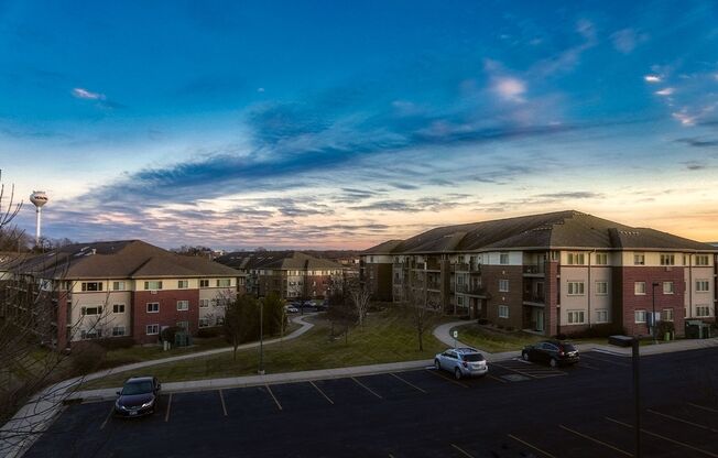 1 bed, 1 bath, 756 sqft, $1,635, Unit 200-312