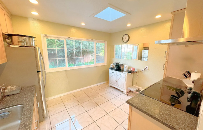 86 EVERGLADE DR
