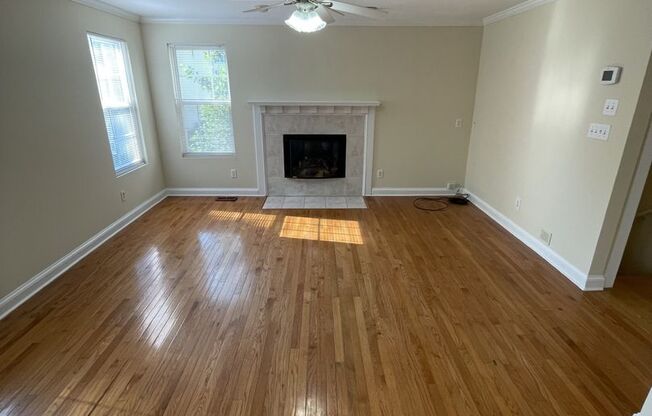 4 bd 3.5 ba House
