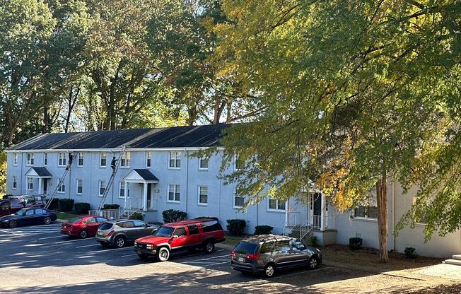 2 beds, 1 bath, 800 sqft, $849, Unit 201