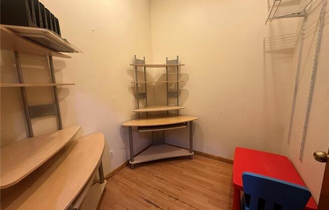 Studio, 1,140 sqft, $4,500