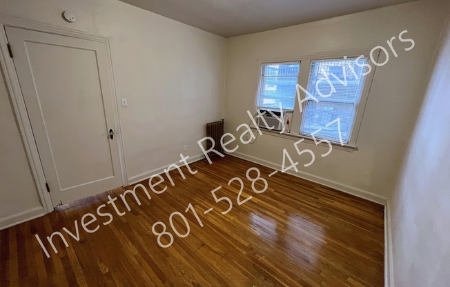141 E 1 AVE