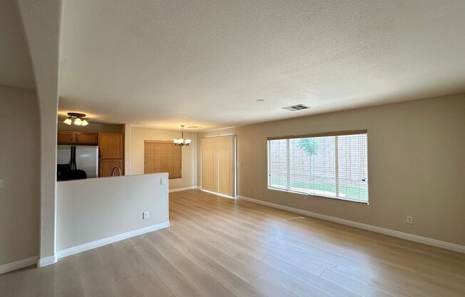 4 Bedroom & Laminate First Floor