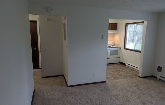 1 bed, 1 bath, $1,050, Unit 4940