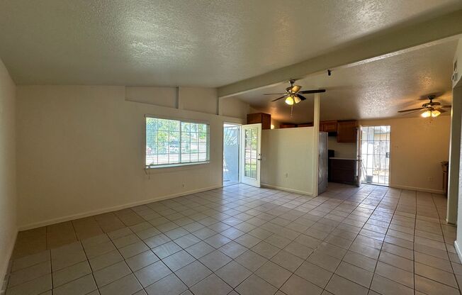 3 Bedroom Home In Sacramento