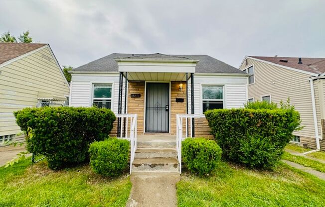 Nicely Updated 3 Bedroom 1 Bath Welcome Section 8