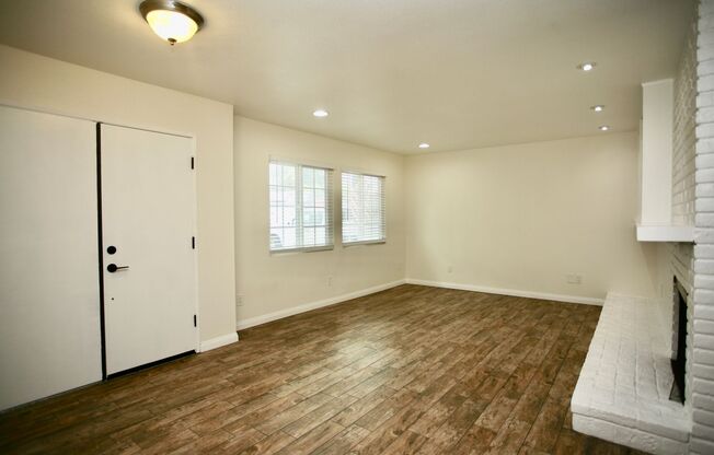 Single level newly remolded Large back yard