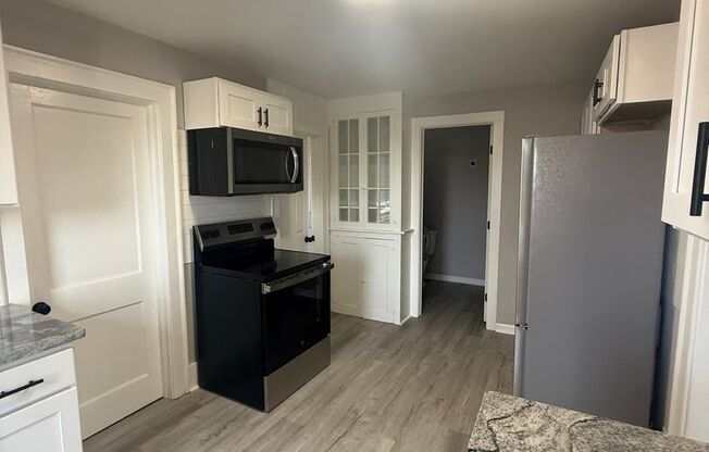 200 Main St. - Red Pod