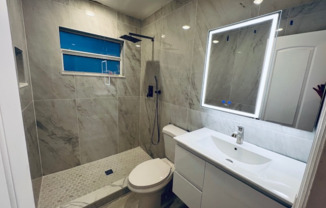 1739 N 16 CT