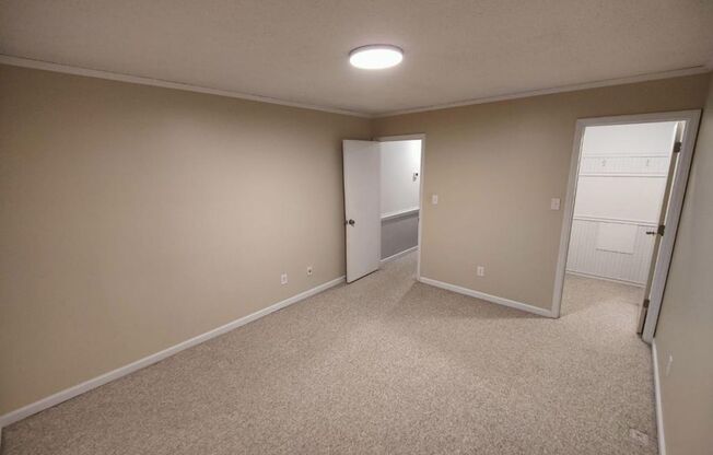 2 beds, 1 bath, $1,350