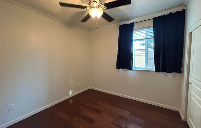 Nice condo located in Balboa Park. Water/Sewer/Garbage included