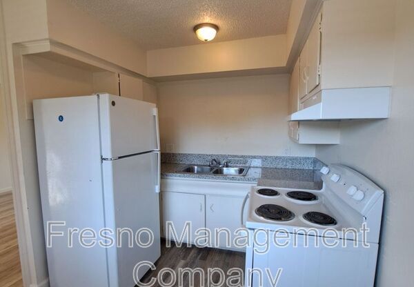1331 E SAN BRUNO AVE