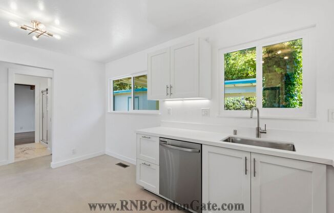 Newly Remodeled 3 Bedroom Home With Gorgeous Views For Rent!