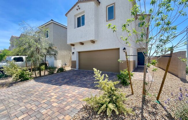 Amazing 3 bedroom in master planned community!