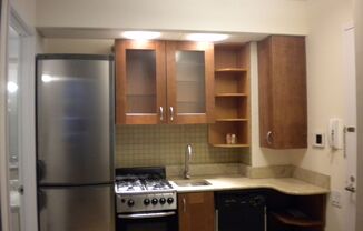 45 E 25 ST