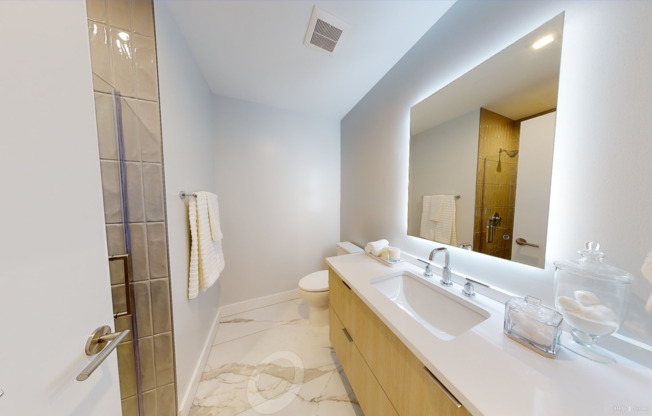 2 beds, 2 baths, 867 sqft, $4,195, Unit 701