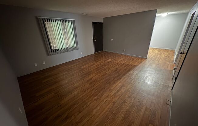 1528 S. 19th