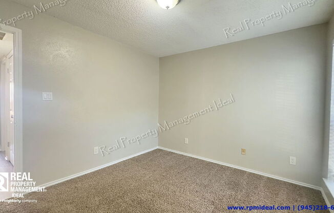 2 beds, 1 bath, 823 sqft, $974, Unit 323