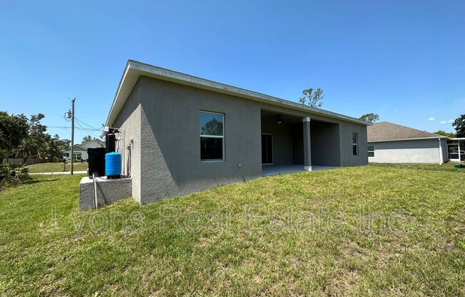 2492 SPARKLE LN