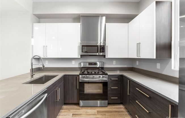 3832 Jason Street