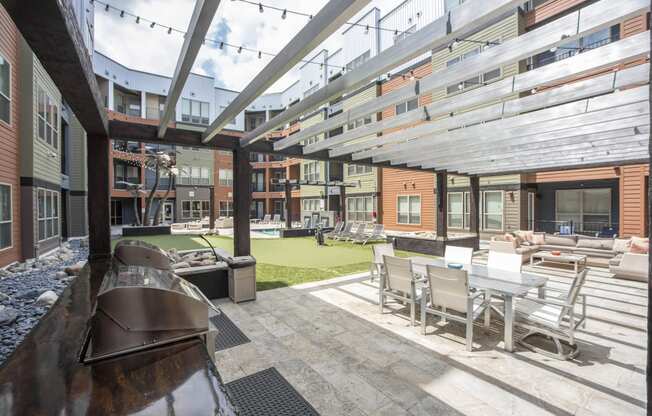 Courtyard Vista at the Heights Apartments near Eastwood Towne Center