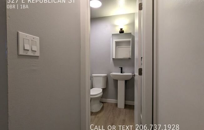 327 E REPUBLICAN ST