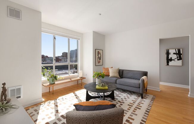 2 beds, 2 baths, $2,995, Unit #513