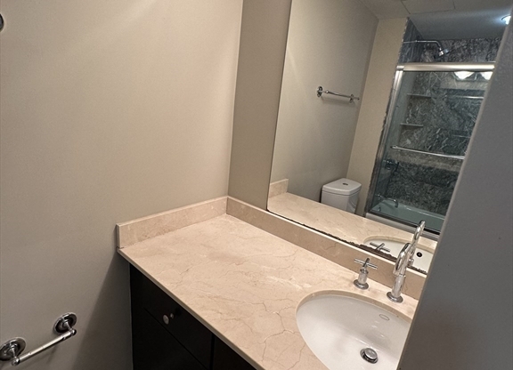 1 bed, 1 bath, 744 sqft, $3,500, Unit 2401