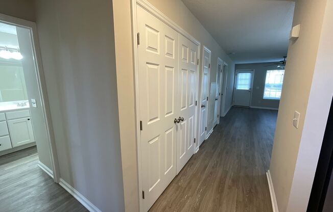 1 bed, 1 bath, 765 sqft, $1,200, Unit 2742-3 Pearl Remodel