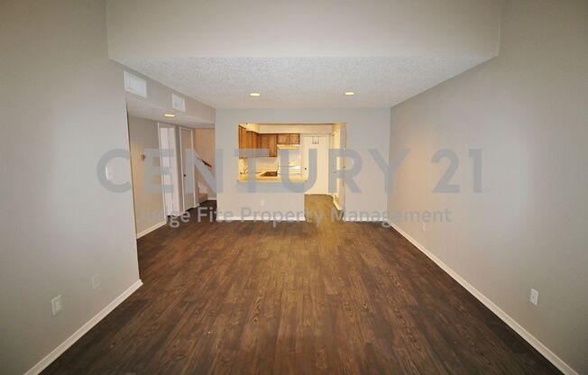 Charming 2-Story 3/2/2 Townhome in Garland For Rent!