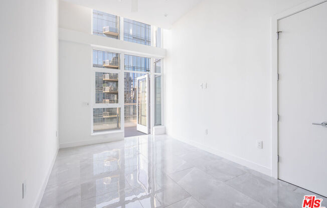 3 beds, 3 baths, 2,676 sqft, $14,300, Unit PH 1