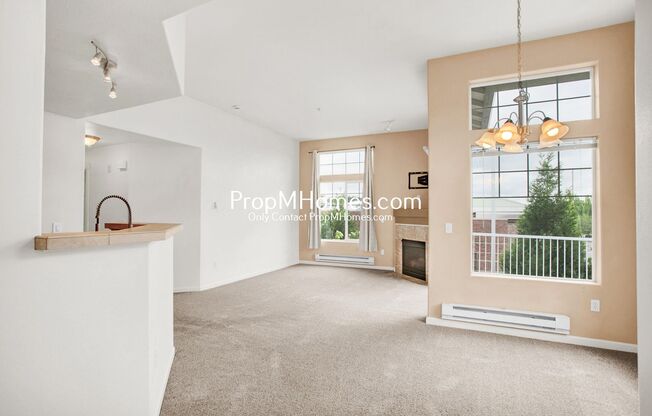 Luxury Tanasbourne Condo!