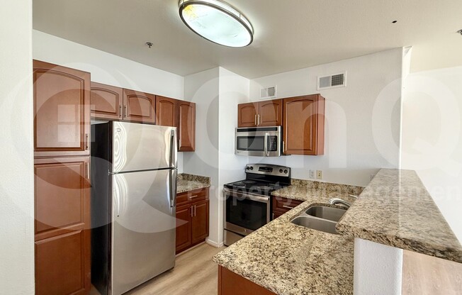 2 beds, 2 baths, 1,083 sqft, $1,595, Unit 2042