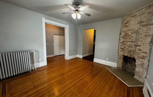 3 beds, 1 bath, $1,650