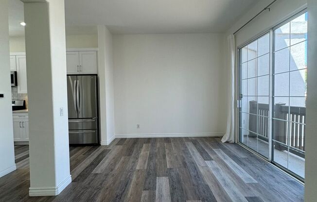 Modern Tri-Level Townhome in Tustin Ranch