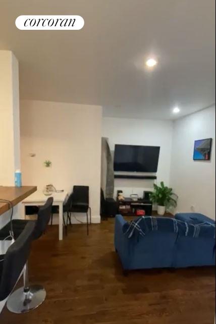 1 bed, 1 bath, $2,739, Unit 5A