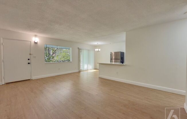 2 beds, 1 bath, 829 sqft, $1,900, Unit 615#C6