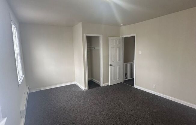 3 beds, 1 bath, $1,320